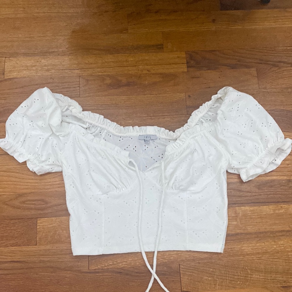 IRIS White Women Top